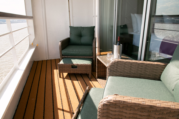 Ambassador Cruise Line Ambience De Luxe Suite 2.jpg